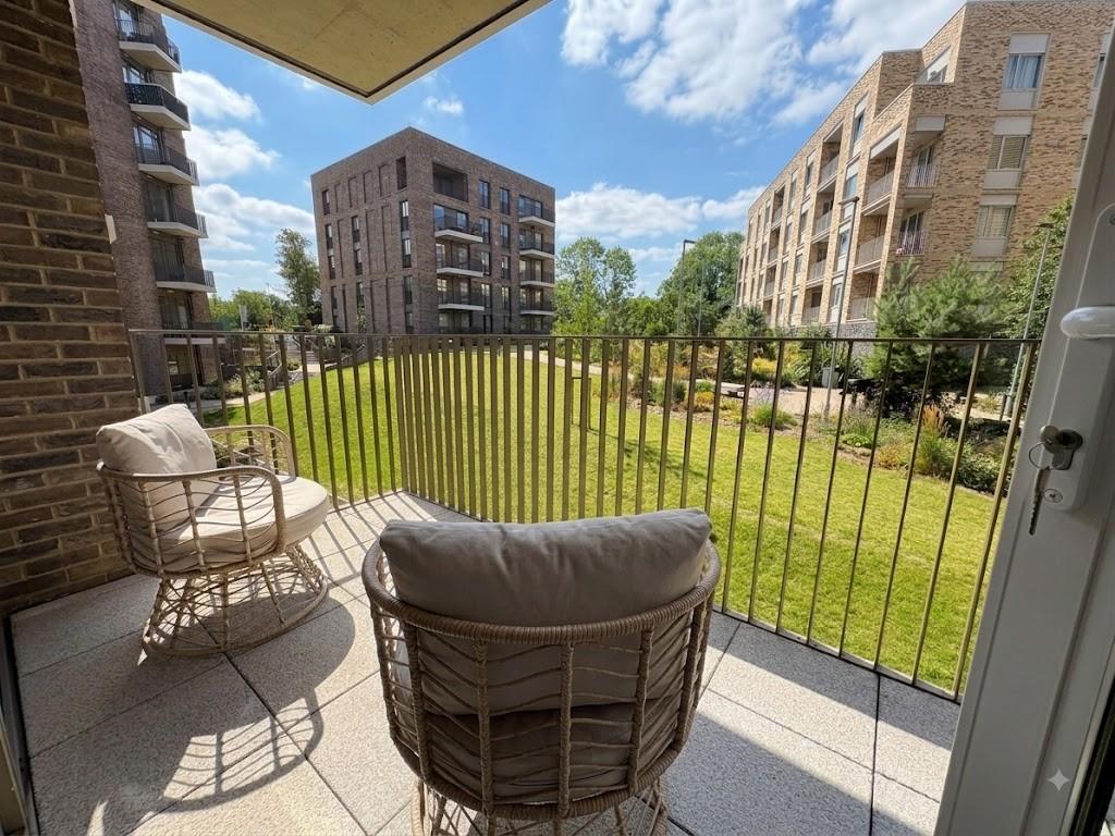 Medawar Drive, Mill Hill, NW7, London